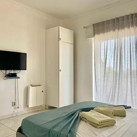 Blife Aerya Private Rooms - Airport Stay Faro Exterior photo