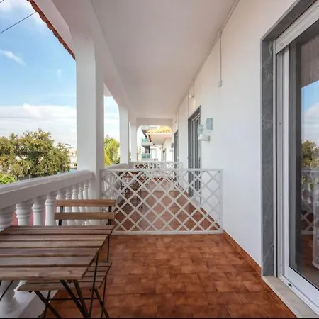 Blife Aerya Private Rooms - Airport Stay Faro Exterior photo