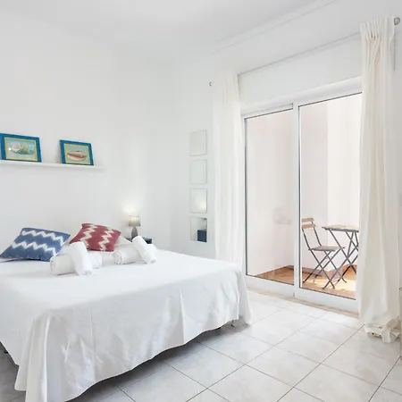 Blife Aerya Private Rooms - Airport Stay Faro Exterior photo
