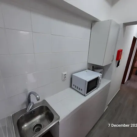 Blife Aerya Private Rooms - Airport Stay Faro Exterior photo